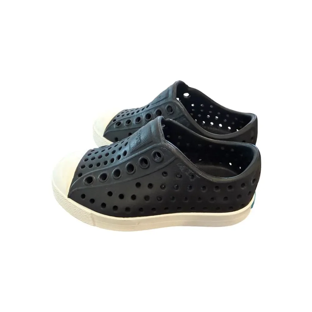 Native Kids Jiffy Black Shell White Jefferson Classic Slip On Shoes Size C6